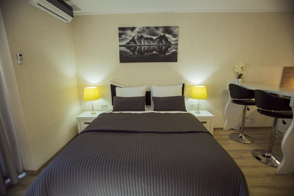 Holiday Premium Apartments Batumi Bagian luar foto